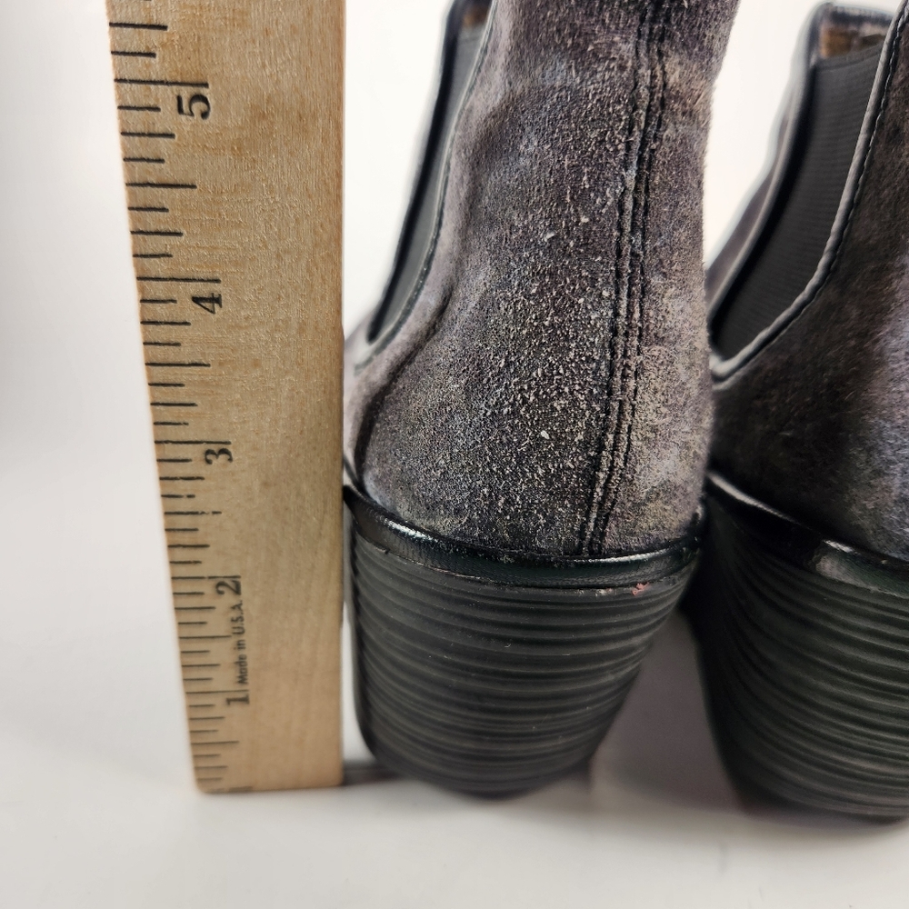 FLY LONDON Women's Chelsea Boot Size 6 EU 36 Gray Leather Wedge Camo Shoe - Picture 7 of 10